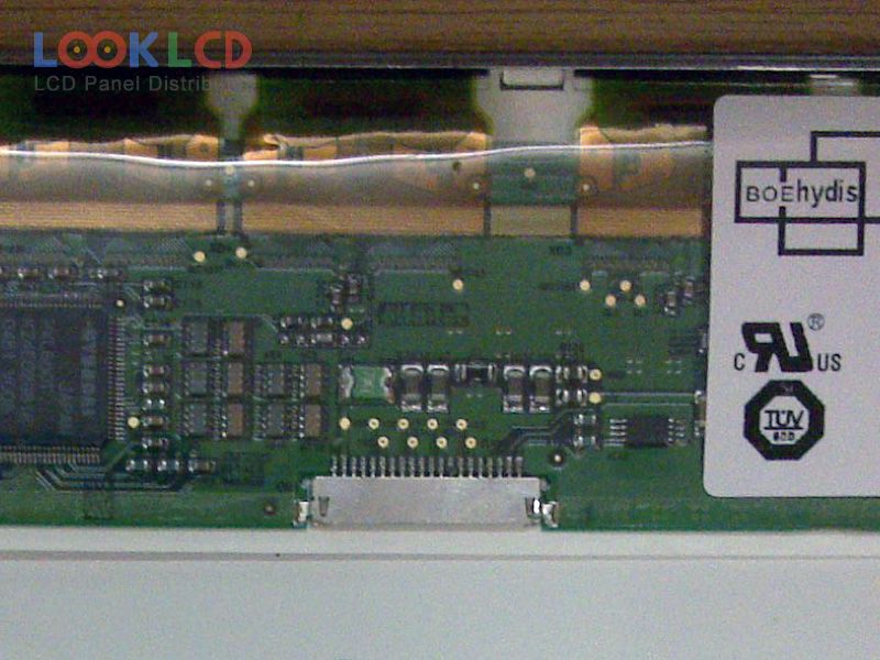HV121X02-100